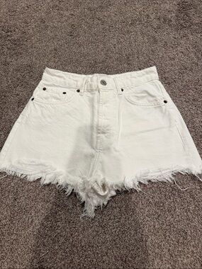 Zara White High-Rise Frayed Hem Jean Shorts